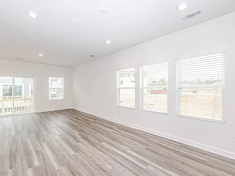 4415 Millennium Ave — Photo 20