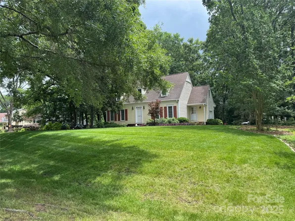 7137 Sythe Ct, Charlotte, NC 28226