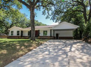 812 Greenwood Dr, Denton, TX 76209