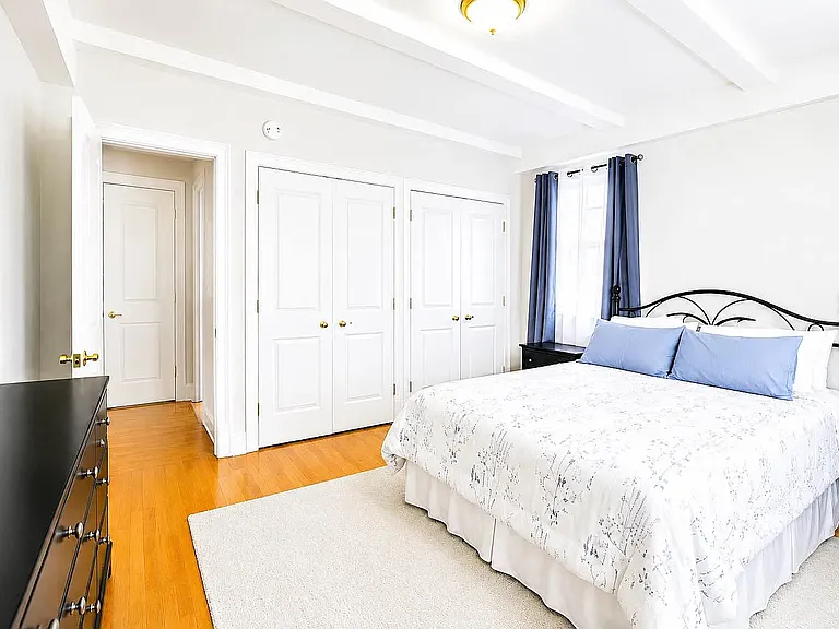 106 W 69th St #8D — Photo 12