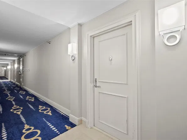 19101 NE 36th Ct APT 203, Aventura, FL 33180