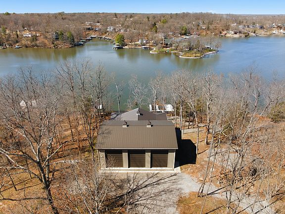 3rd image of 3675 Parrish Ridge Rd