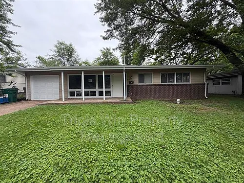 410 Ridge Dr Photo 1