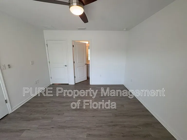 339 NE Sanchez Ave #103 — Photo 34