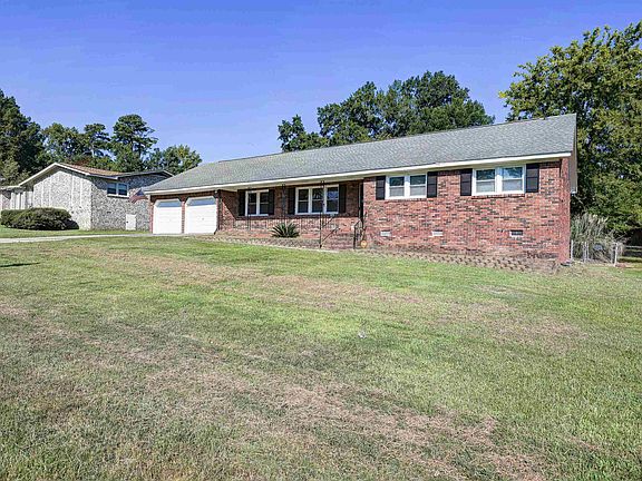 2nd image of 106 Hexham Cir