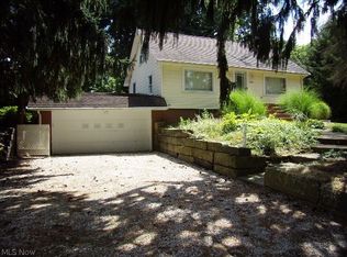 1018 Salineville Rd W, Carrollton, OH 44615