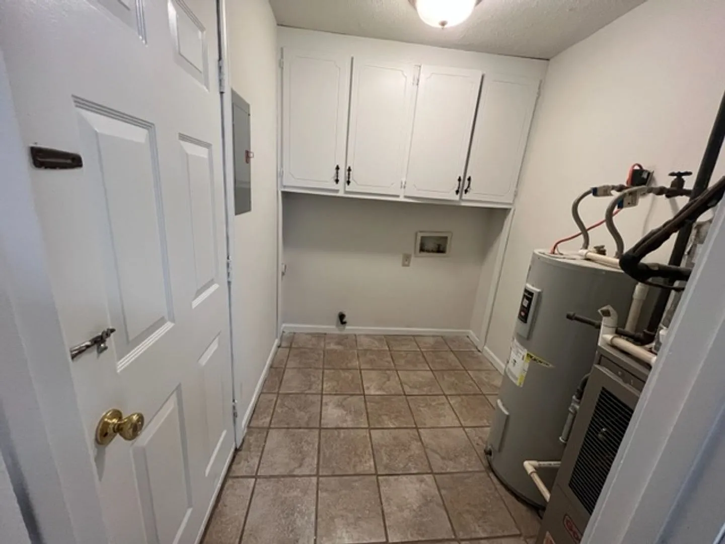 2 bed 1 bath duplex in Bogart! — Photo 3
