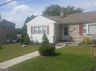 3 Richardson Dr, Johnston, RI 02919