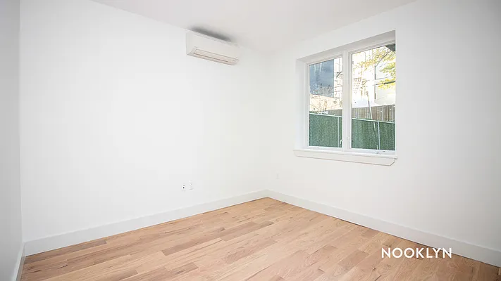 Rented by Nooklyn NYC LLC | media 11