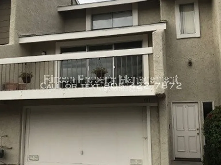 751 Warwick Ave — Photo 1