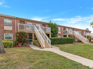 452 Banyon Tree Cir APT 202, Maitland, FL 32751