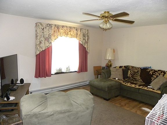 5th image of 2 Laurelwood Dr