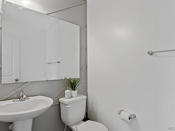 5th image of 14019 Laketree Dr