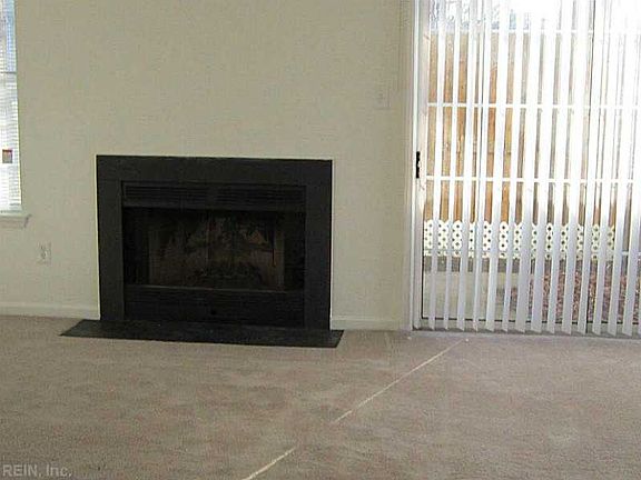 5th image of 419 Lees Mill Dr