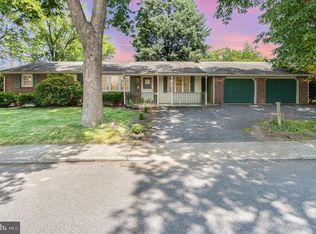 413 Schoolhouse Ln, Shippensburg, PA 17257