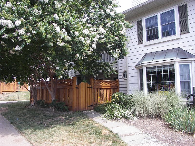 1st image of 6080A Essex House Sq
