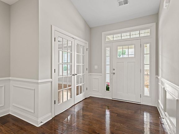 4th image of 15 Wollaston Dr