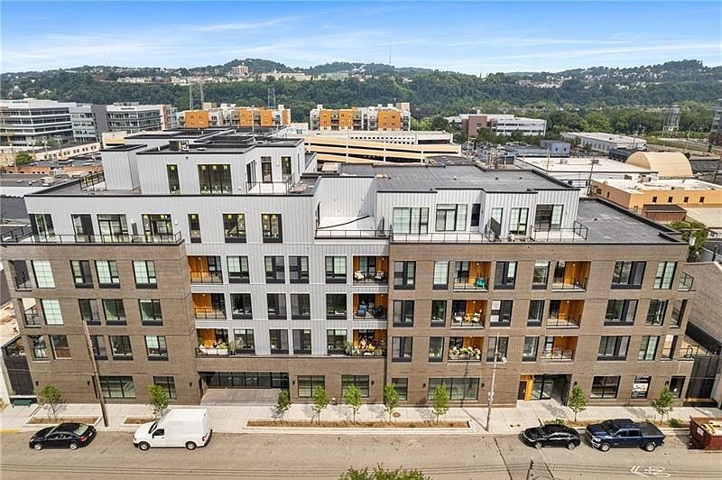 1st image of 2635 Penn Ave #304