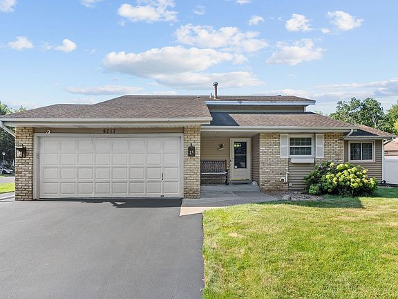 2nd image of 4717 Covington Cir
