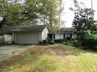 3 Possum Ln, Hilton Head Island, SC 29928