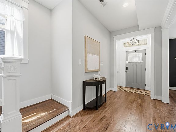 5th image of 1107 Oakwood Ave