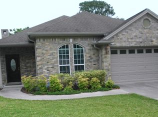 1532 Hamilton Court Dr, Nederland, TX 77627