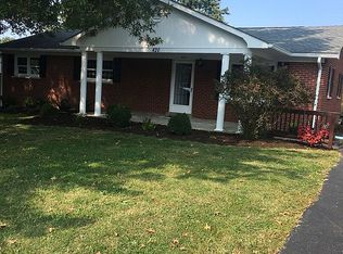 420 Hume Dr, Paris, KY 40361