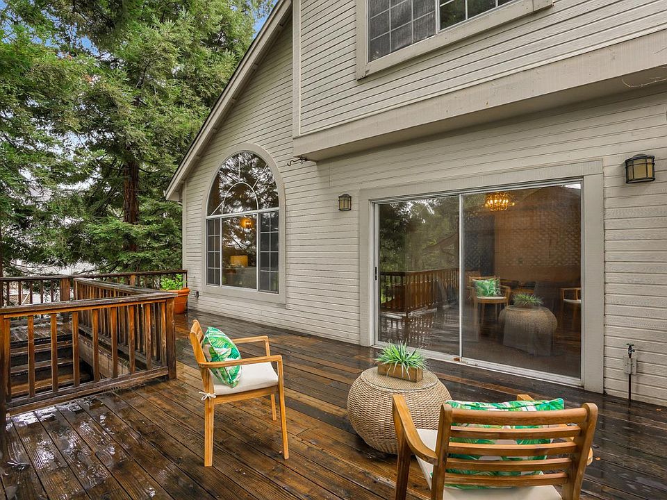 1st image of 23749 Glenbrook Ln