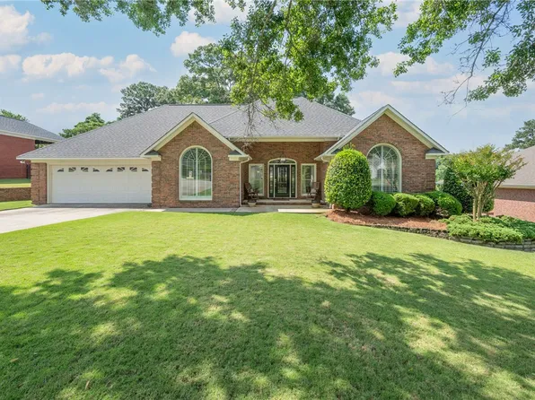 2107 Canter Dr, Phenix City, AL 36867