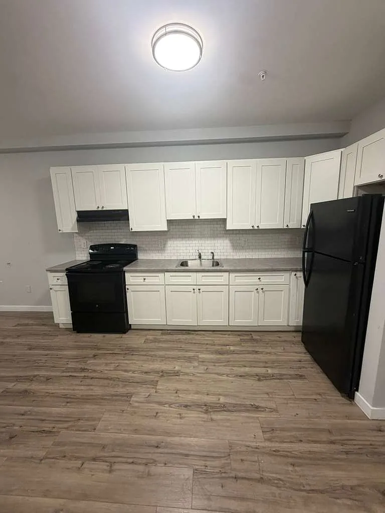 Building Photo - 146 Hamilton Ave #308