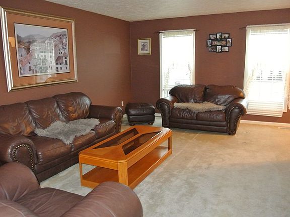 4th image of 2326 Cheshire Dr