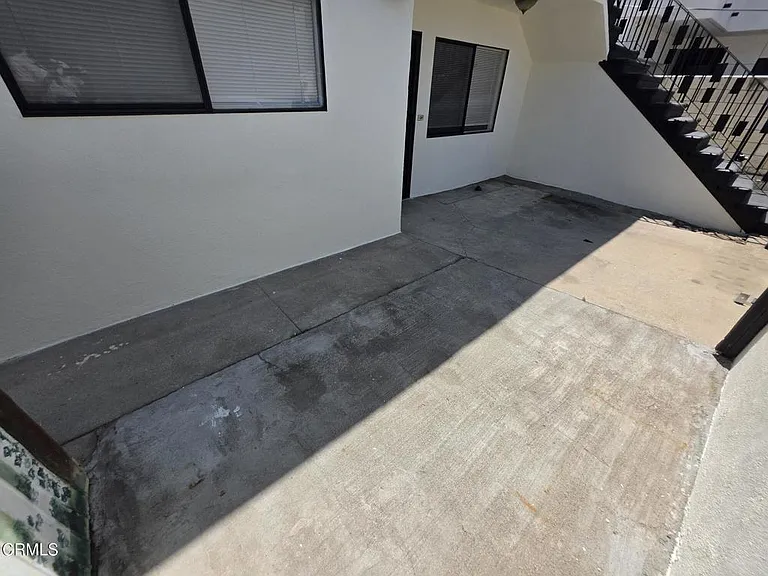 12246 1/2 Oxnard St #1 — Photo 6