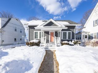 1 Elizabeth St, Taunton, MA 02780