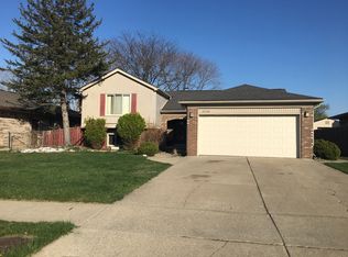 35758 Collingwood Dr, Sterling Heights, MI