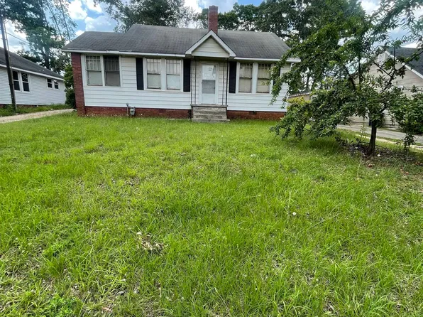 313 Furman Hall Rd, Greenville, SC 29609