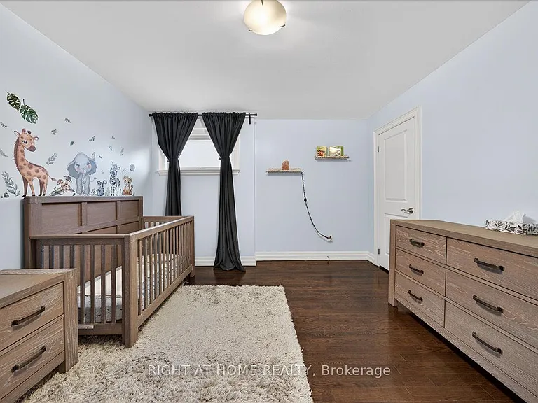 91B Evans Ave — Photo 26