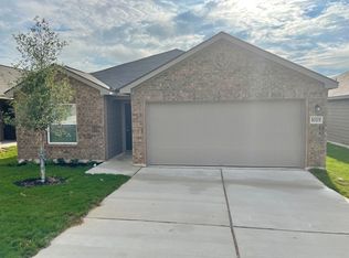 1025 Riverdale Cv, Jarrell, TX 76537
