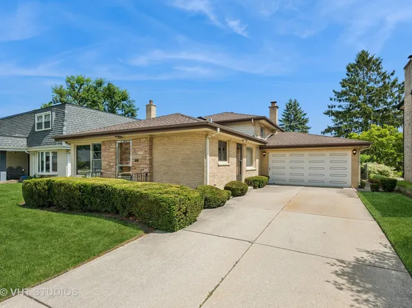 8333 N Knight Ave, Niles, IL 60714