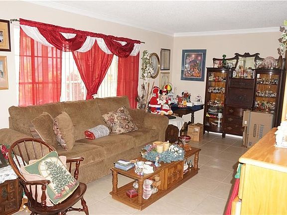 4th image of 1020 Plantation Dr APT B1