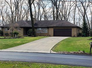 122 September Dr, Butler, PA 16002