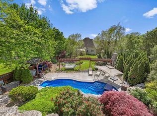 10101 Charlie Rose Ct, Jeffersontown, KY 40299