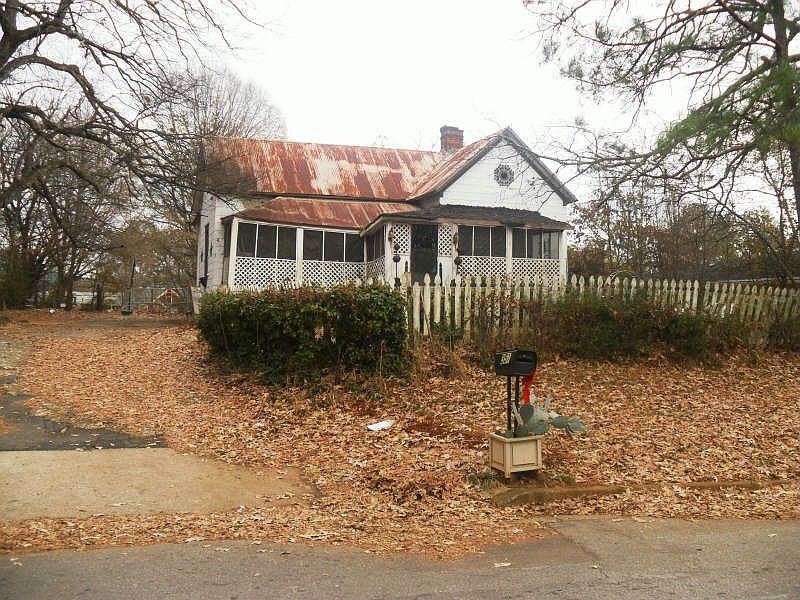 1st image of 351 Creighton Ave
