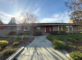 1204 Lisa Ln, Los Altos, CA 94024