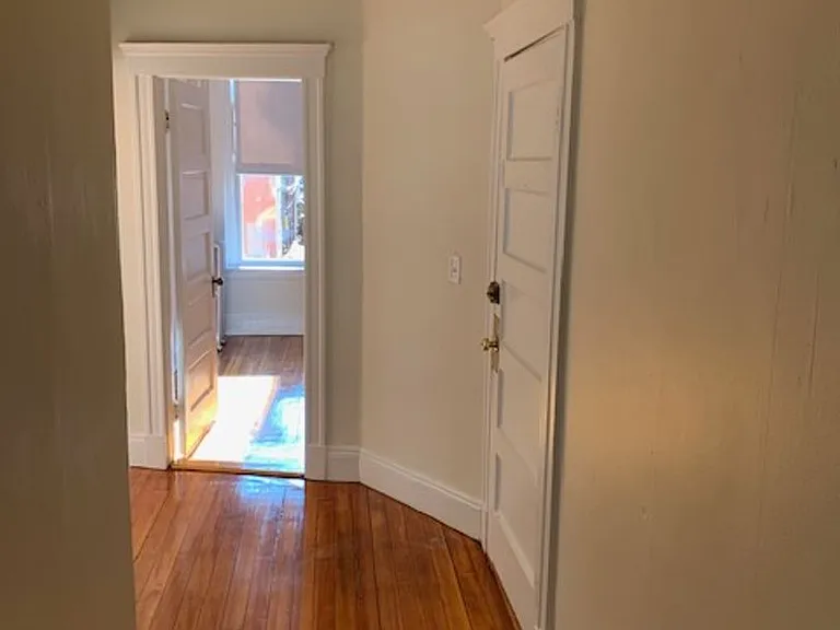 11 Mount Hood Rd #2B — Photo 2