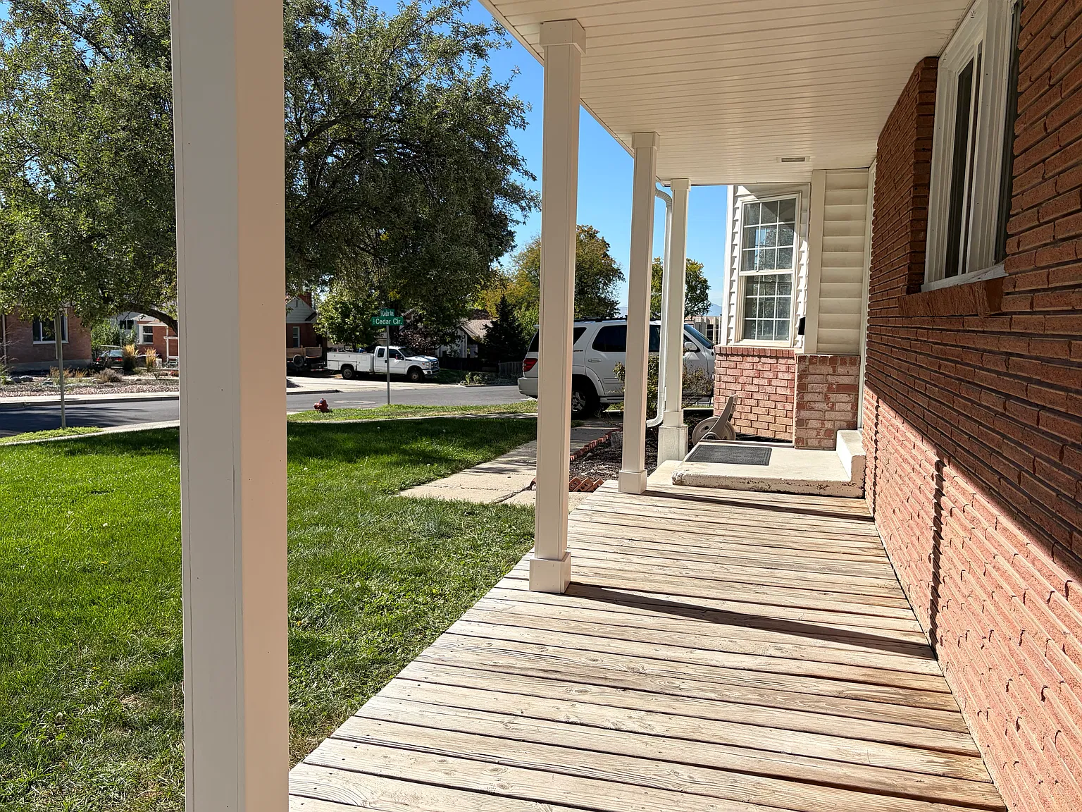 5 bed, 2600 sqft, $2,800 — Photo 2