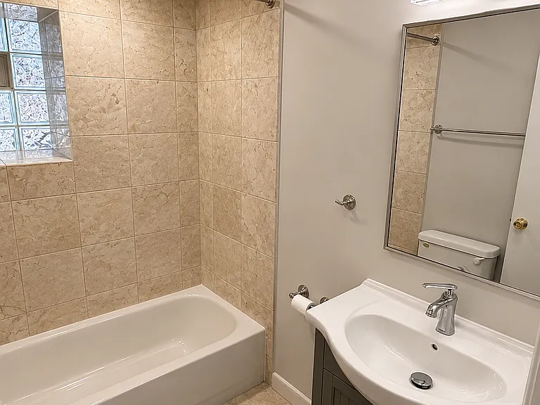 Full Bath 1