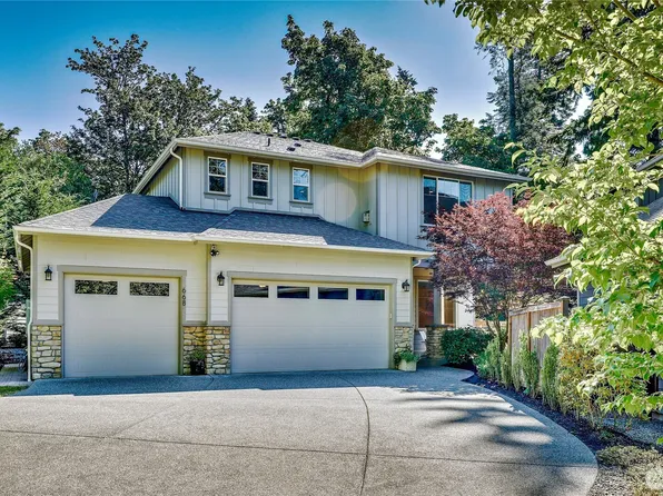 668 Ferryview Lane NE, Bainbridge Island, WA 98110
