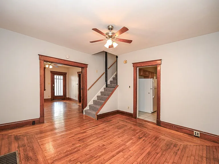 409 Ada St — Photo 15