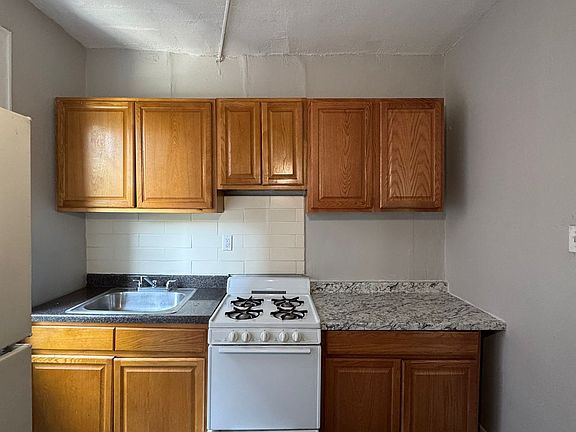 3rd image of 705-711 Elizabeth Ave #1