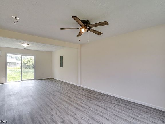 3rd image of 335 W Abbe Rd N